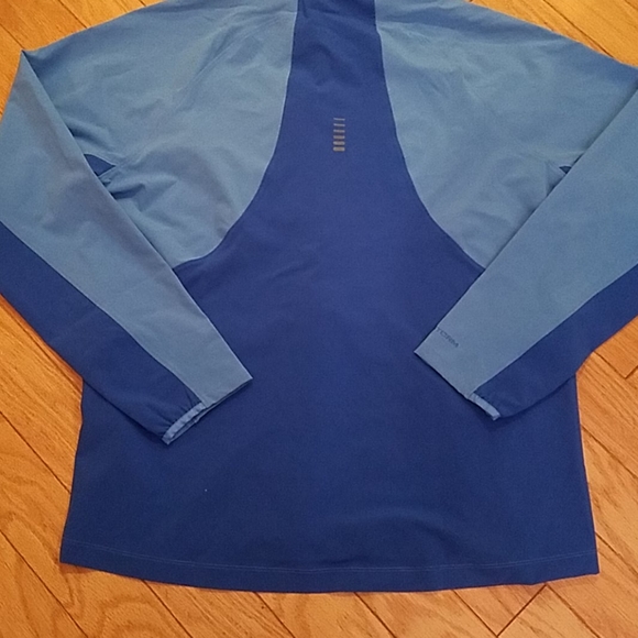 NWT Men's size L Under Armour running jacket - Picture 10 of 14